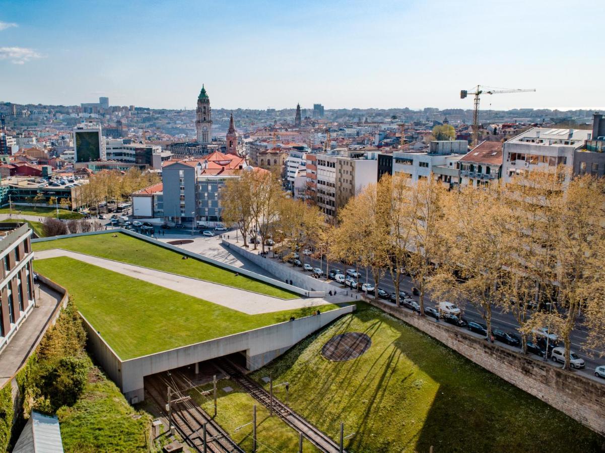 YOTEL Porto Centro Esterno foto